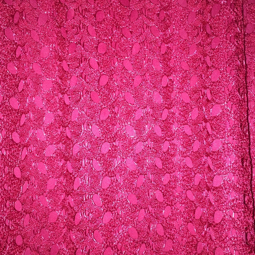 Red top! - Picture 3 of 3